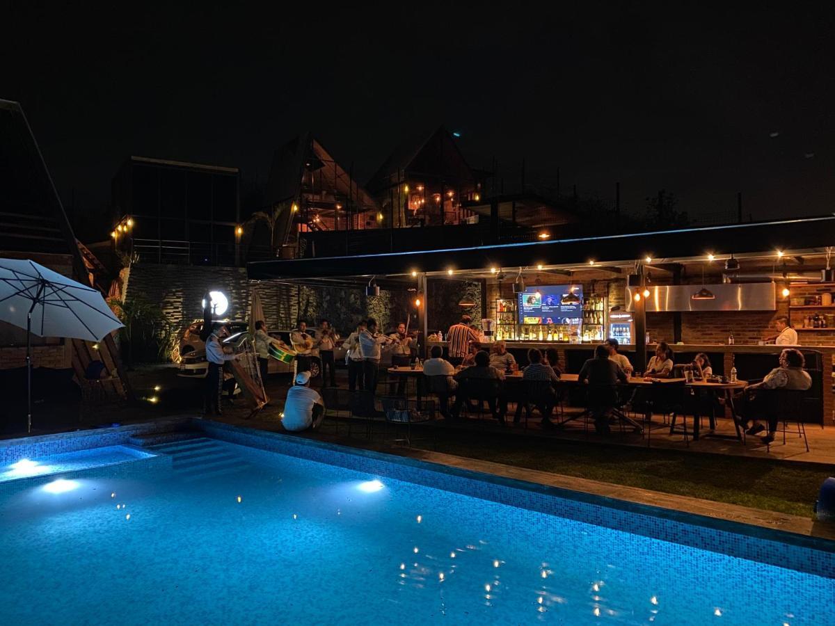 Hotel Macpalo เตโปซตลัน ภายนอก รูปภาพ