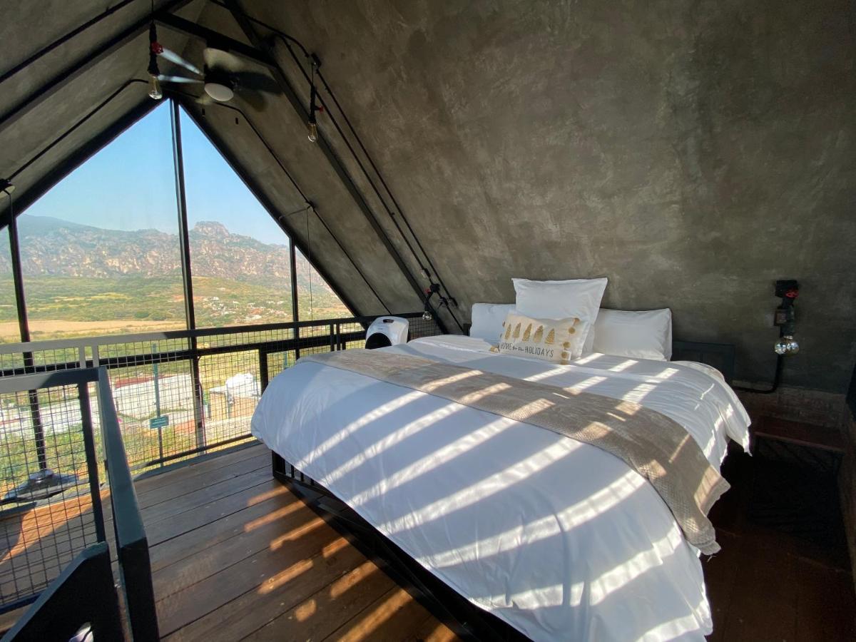 Hotel Macpalo เตโปซตลัน ภายนอก รูปภาพ